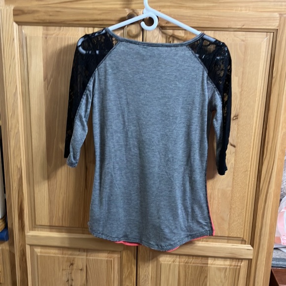 Harley- Davidson Dressy T shirt - Picture 2 of 7